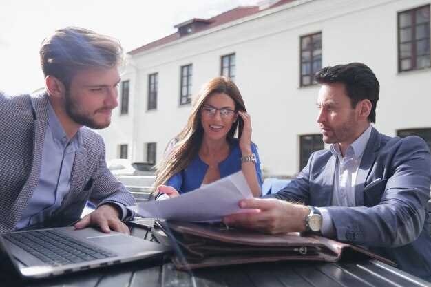 How Third-Party Reports Influence Bidder Confidence and Market Value
